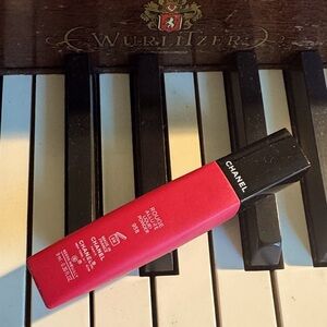 Chanel Rouge Allure Liquid Powder 958